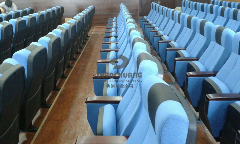 典創(chuàng)座椅 典創(chuàng)座椅